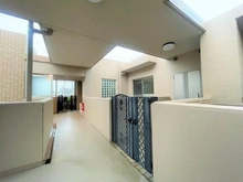 【兵庫県/西宮市段上町】アンビエント西宮仁川 アールブリーズ 玄関