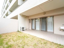 【兵庫県/西宮市段上町】ライオンズ甲東園グランフォート 専用庭：テラス13.90m2、専用庭17.88m2