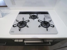 【神奈川県/横浜市青葉区千草台】ガーデンハイツ藤が丘 キッチン：三口コンロ