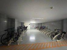 【神奈川県/横浜市青葉区つつじが丘】ドレッセ青葉台 駐輪場