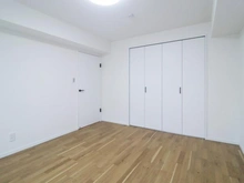 【神奈川県/横浜市青葉区鴨志田町】グリーンヒル鴨志田西団地 10号棟 洋室：約7.2帖