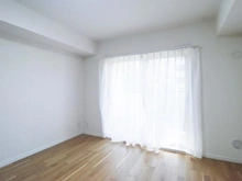 【神奈川県/横浜市青葉区鴨志田町】グリーンヒル鴨志田西団地 10号棟 洋室：約7.2帖