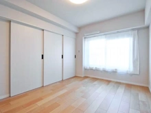 【神奈川県/横浜市旭区若葉台】若葉台団地 2-17号棟 洋室：約6.4帖