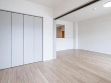 【神奈川県/横浜市青葉区青葉台】青葉台コートテラス 洋室:(右)リビングダイニング