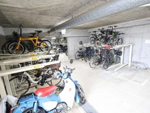 【神奈川県/川崎市宮前区南平台】ラヴィドール宮前平 駐輪場