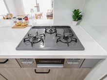 【神奈川県/横浜市青葉区荏田西】セントラルデュオ市ヶ尾 キッチン：三口コンロ