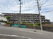 【神奈川県/横浜市青葉区千草台】ガーデンハイツ藤が丘 前面道路