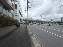 【神奈川県/横浜市青葉区荏田町】グランパークあざみ野 前面道路