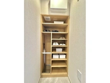 【神奈川県/横浜市神奈川区鶴屋町】THE YOKOHAMA FRONT TOWER 収納