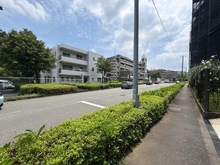 【神奈川県/横浜市都筑区荏田南】フィスナレジデンスセンター南 前面道路