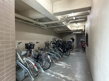 【神奈川県/横浜市青葉区荏田町】東急ドエル・アルス江田 駐輪場