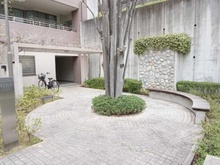 【神奈川県/横浜市青葉区藤が丘】ソルジェガーデン 敷地内