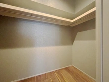 【東京都/文京区大塚】マンション小石川台 収納：ウォークインクローゼット