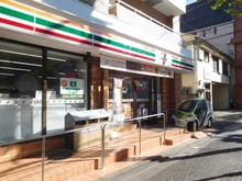 【東京都/文京区小石川】オープンレジデンシア小石川播磨坂  セブンイレブン　文京植物園前店（現地より約340m）