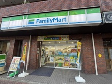 【東京都/文京区春日】川口アパートメント ファミリーマート伝通院前店（現地より約200m）