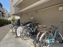 【東京都/文京区小石川】エルアルカサル小石川 駐輪場
