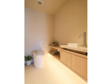 【東京都/港区赤坂】ヴェーゼント赤坂新坂 トイレ