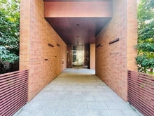 【東京都/港区赤坂】プラウド赤坂 アプローチ