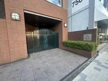 【東京都/港区赤坂】サンウッド赤坂フラッツ アプローチ