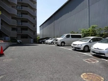 【千葉県/市川市田尻】サーパス南市川 駐車場