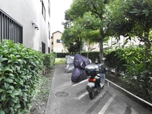 【千葉県/市川市田尻】コスモ市川ガーデンコート 共用部：バイク置き場