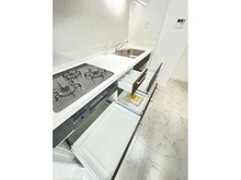 【千葉県/市川市新井】アドリーム南行徳 収納：キッチン下収納