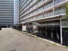 【千葉県/浦安市富岡】サンコーポ浦安 D棟 駐輪場