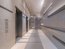 【東京都/港区海岸】ブリリアタワー浜離宮 共用部：エレベーターホール