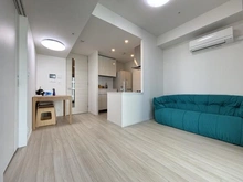 【東京都/港区浜松町】WORLD TOWER RESIDENCE リビング：【家具調度品は価格に含まれません】