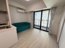 【東京都/港区浜松町】WORLD TOWER RESIDENCE リビング：【家具調度品は価格に含まれません】