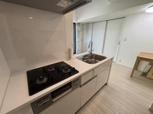 【東京都/港区浜松町】WORLD TOWER RESIDENCE キッチン：【家具調度品は価格に含まれません】