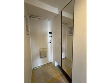 【東京都/大田区大森西】メイツ大森西 玄関：※リフォーム中