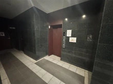 【東京都/杉並区和泉】パークハウス笹塚アーバンス 共用部：エレベーターは居住階にしか止まりません