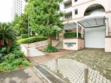 【東京都/新宿区百人町】西戸山タワーホウムズノースタワー アプローチ