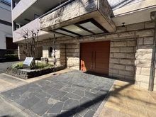 【東京都/練馬区羽沢】ウィングストリーム氷川台コート アプローチ