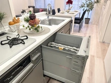 【東京都/目黒区下目黒】ドエルアルス目黒 キッチン：食洗機付き