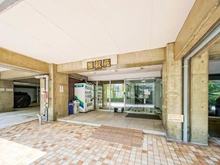 【東京都/品川区上大崎】マンション雅叙苑5号棟 エントランス