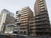 【東京都/目黒区下目黒】メゾン・ド・ヴィレ目黒 外観：右から２棟目