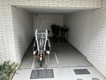 【東京都/目黒区目黒本町】ランドステージ学芸大学 敷地内：駐輪場