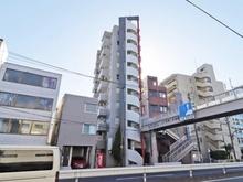 【東京都/北区上十条】ラ・ポール十条 外観：写真中央の建物