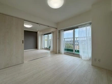 【埼玉県/和光市白子】DIKマンション和光 D棟 洋室:約6.3帖 奥:LDK