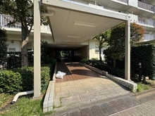 【東京都/板橋区赤塚新町】光が丘パークタウンゆりの木通り北住宅 五号棟 アプローチ