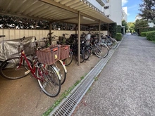 【東京都/板橋区赤塚新町】光が丘パークタウンゆりの木通り北住宅 五号棟 駐輪場