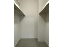 【埼玉県/富士見市ふじみ野西】アイムふじみ野 東弐番館 ウォークインクローゼット