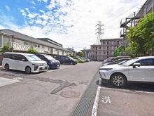 【埼玉県/朝霞市栄町】コトー朝霞中央公園 駐車場