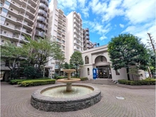 【東京都/板橋区西台】モアクレスト西台 敷地内