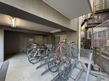 【東京都/中野区野方】プレール・ドゥーク高円寺 駐輪場