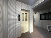 【埼玉県/朝霞市本町】クリオ朝霞壱番館 共用部：エレベーター