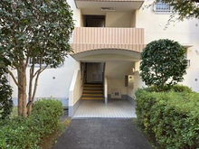 【東京都/板橋区赤塚新町】光が丘パークタウンゆりの木通り北住宅 6号棟 アプローチ