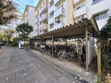 【東京都/板橋区赤塚新町】光が丘パークタウンゆりの木通り北住宅 6号棟 駐輪場